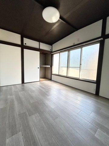 その他部屋・スペース　窓が大きいので明るいです