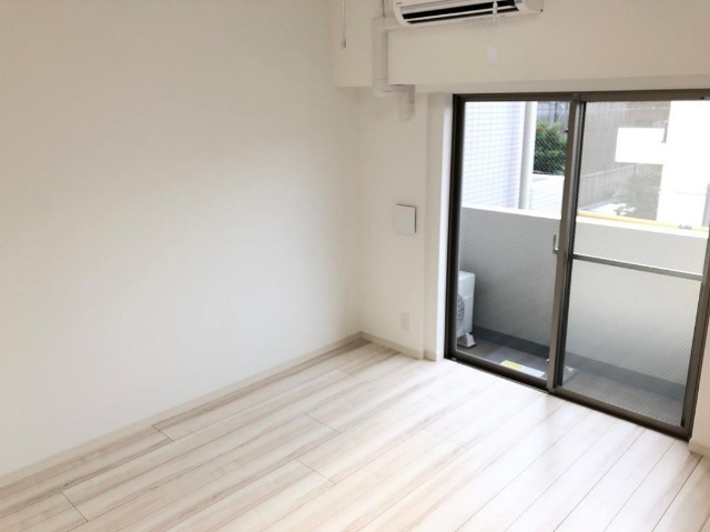 居室・リビング　※別部屋参考写真