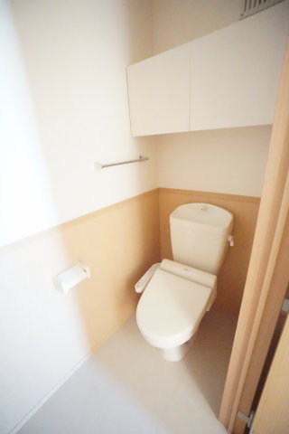 トイレ　※同物件・反転タイプの写真です。