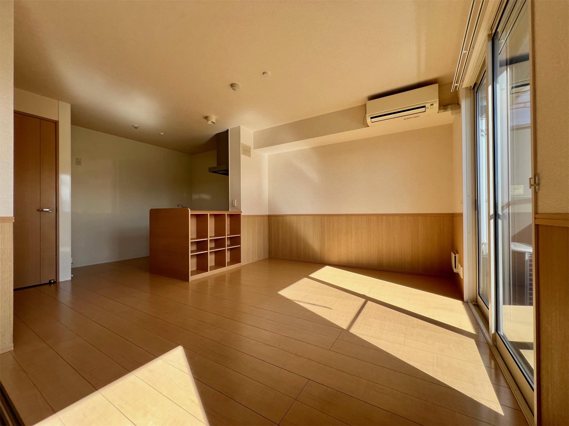 その他共有部分　同タイプ室内（反転タイプ）