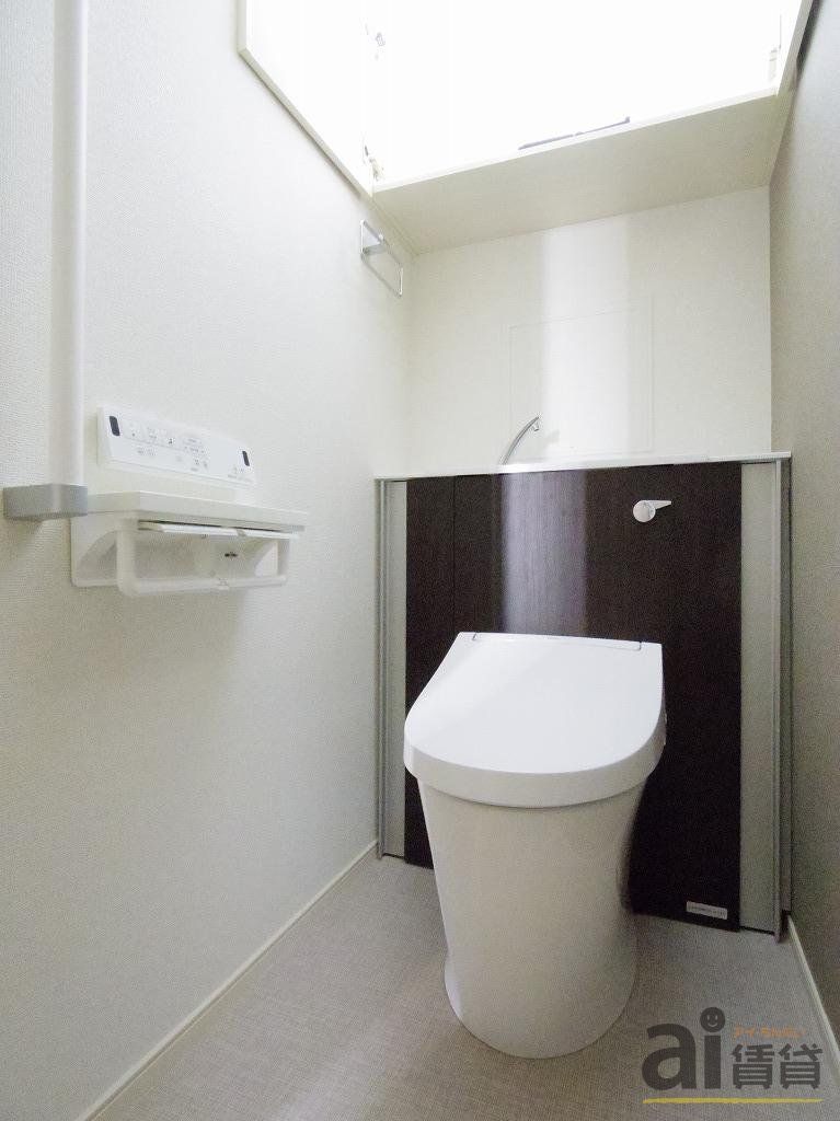 トイレ　※同仕様写真
