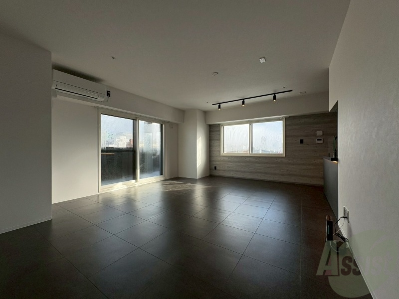 居室・リビング　広々としたリビングですね。使い勝手がよさそうですね！