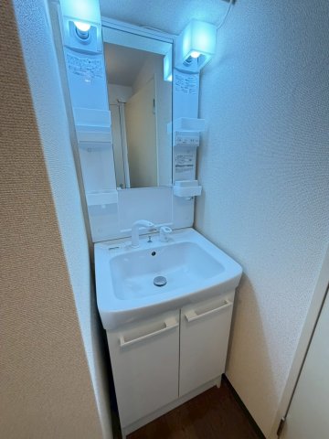 洗面設備　詳細は、RISUMO江坂本店までお問合せください♪