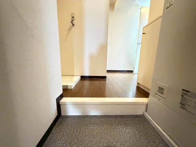 玄関　詳細は、RISUMO江坂本店までお問合せください♪