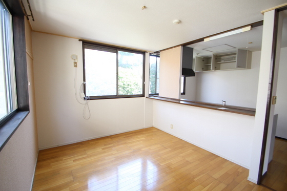 居室・リビング　※別号室のお写真です