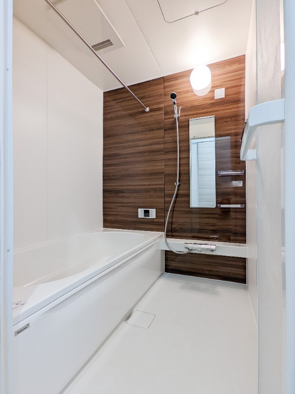 バス・シャワールーム　図面と現状に相違がある場合には現状を優先