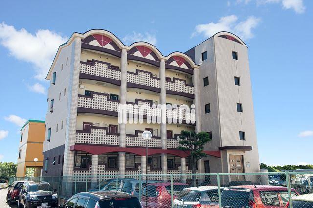 建物外観　重量感のあるＲＣ造です