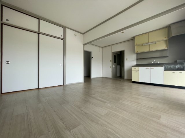 居室・リビング　※画像は反転タイプの間取りのものです。