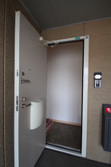 玄関　他号室のお写真です