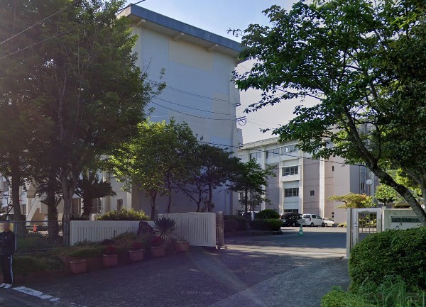 中学校　大分市立稙田西中学校（中学校）まで1671m