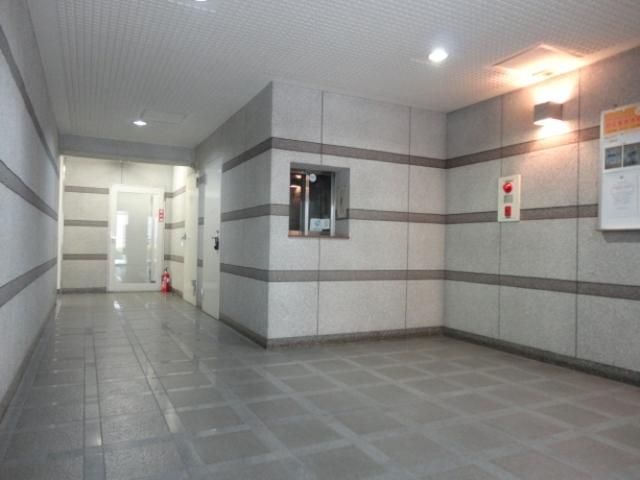 エントランス　ホール