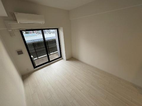 居室・リビング　室内