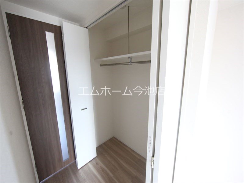 収納　クローゼット（収納スペース充実しています）