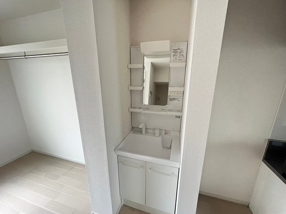 洗面設備　※別部屋の写真です