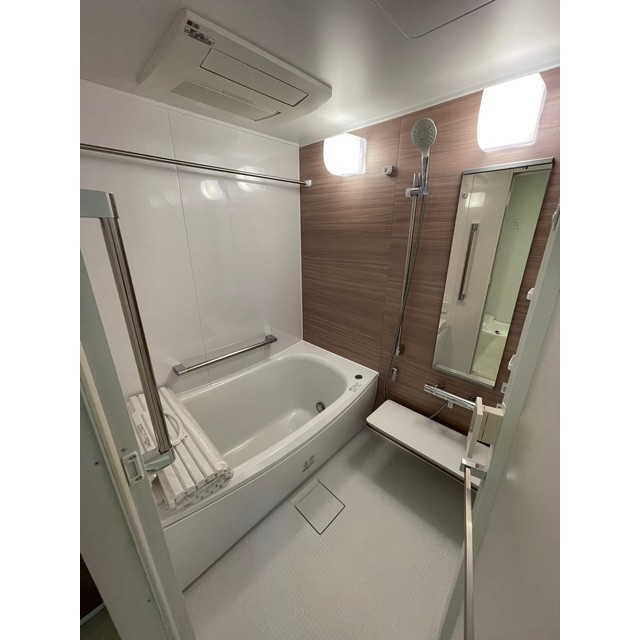 バス・シャワールーム　お風呂で日々の疲れを落としましょう