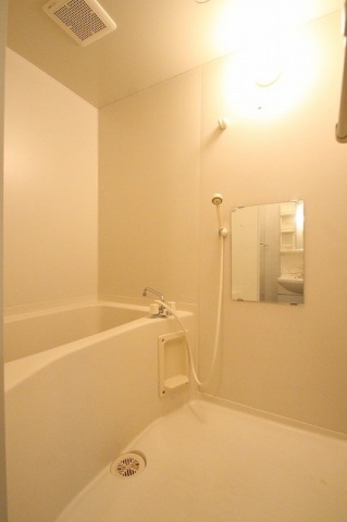 バス・シャワールーム　写真別号室です。