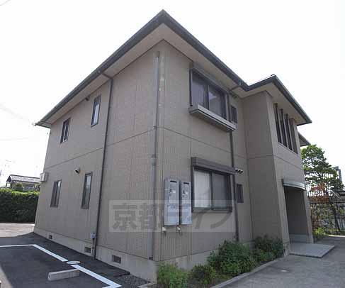 建物外観　南向きで日当たり良好