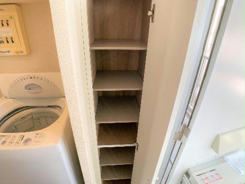 玄関　設備・仕様は号室により異なる為、現況を優先致します。