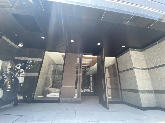 エントランス　スプランディッド難波WEST　エントランス
