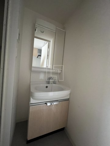 洗面設備　スプランディッド難波WEST　独立洗面化粧台