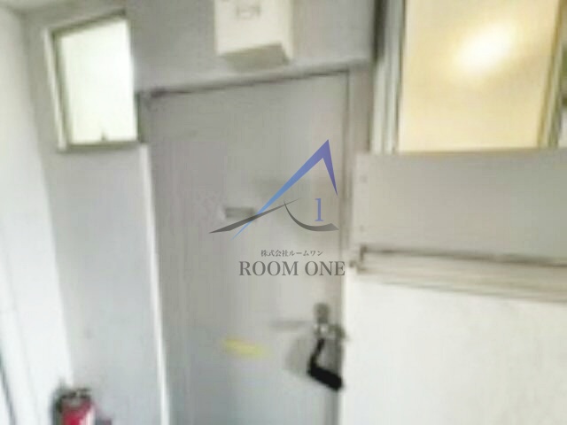 玄関　玄関です。