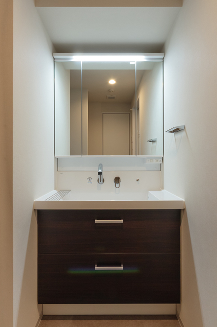 洗面設備　※写真は同タイプ住戸です。