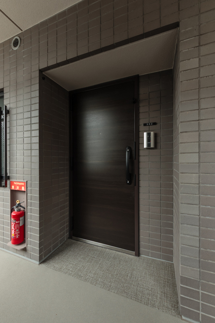 玄関　※写真は同タイプ住戸です。