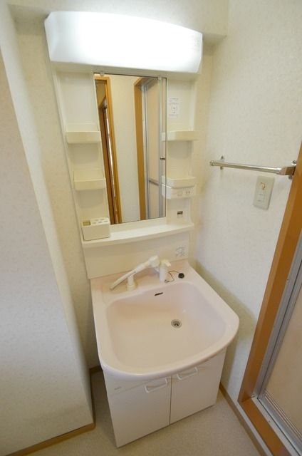 洗面設備　同建物別号室参考写真