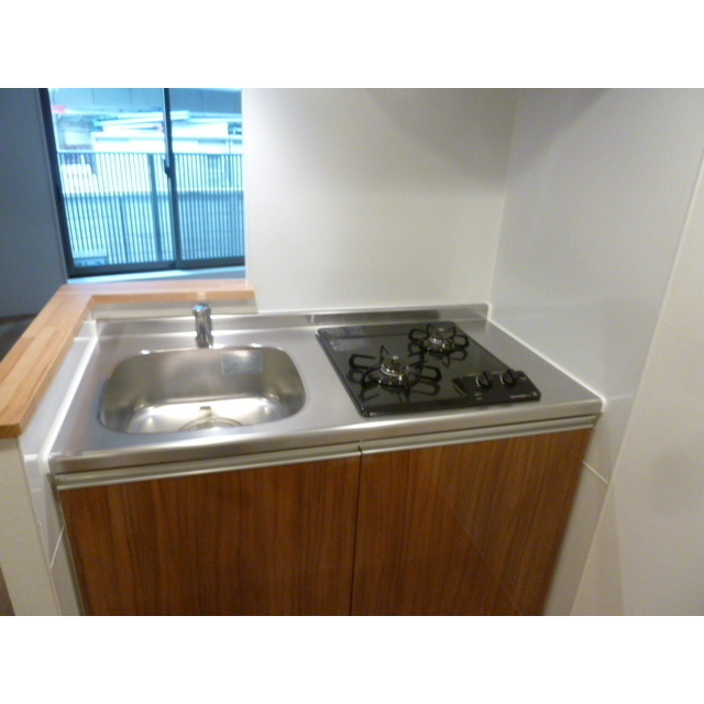 キッチン　コンパクトなキッチンで掃除もラクラク