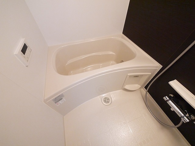 バス・シャワールーム　お風呂で日々の疲れを落としましょう