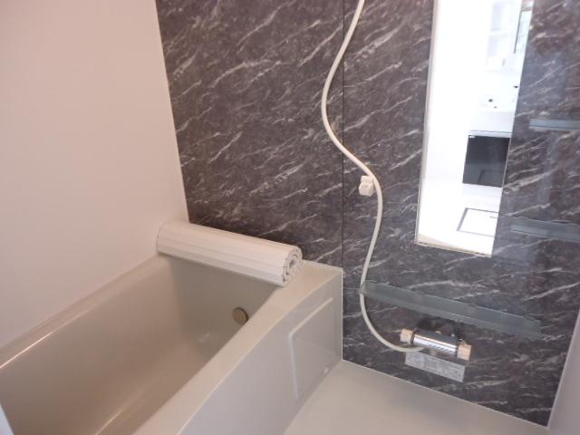 バス・シャワールーム　ユニットバス（イメージ）