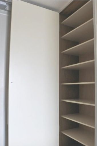 玄関　収納もある玄関です