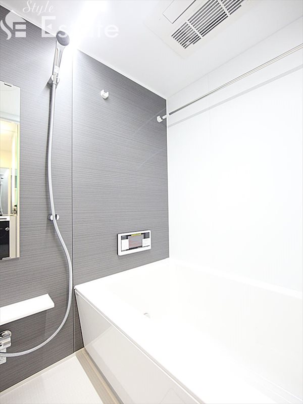 バス・シャワールーム　バスルーム