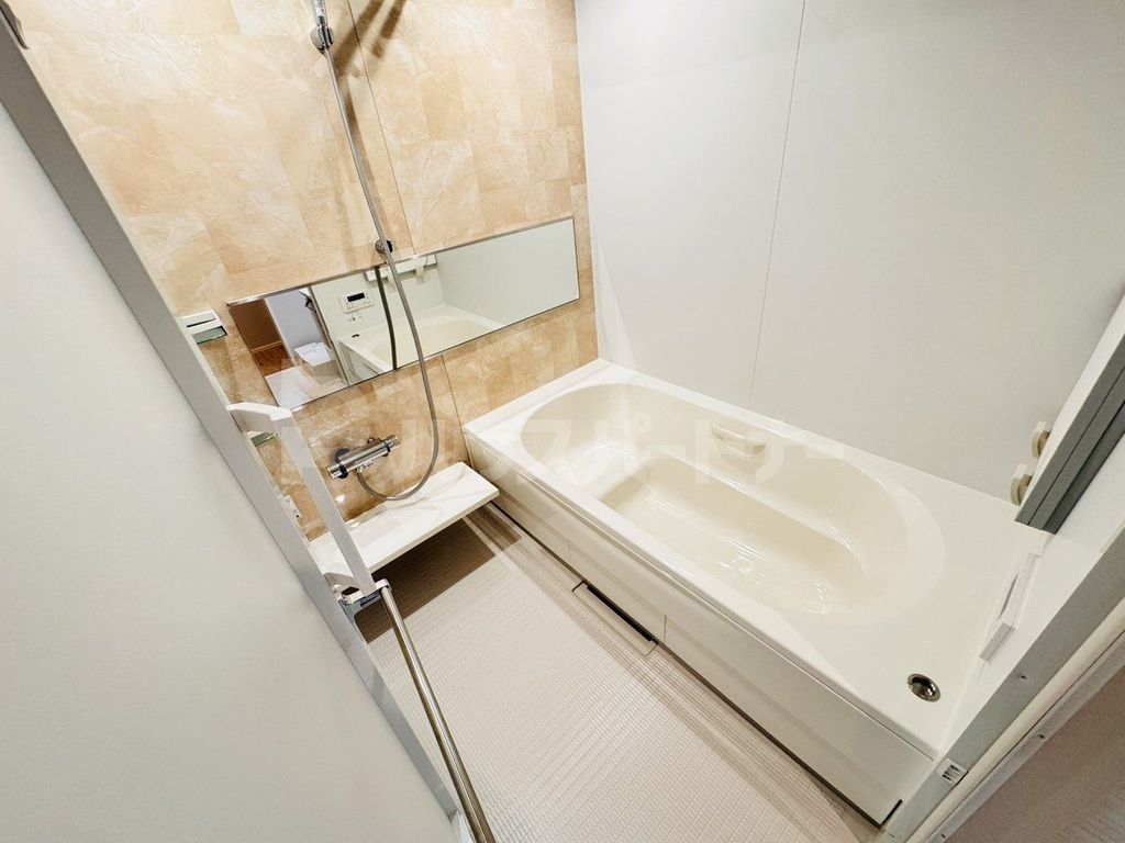 バス・シャワールーム　バス