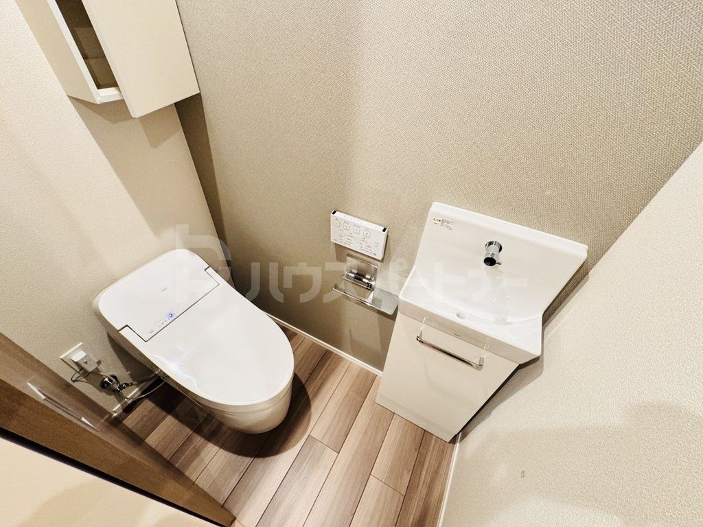 トイレ　トイレ