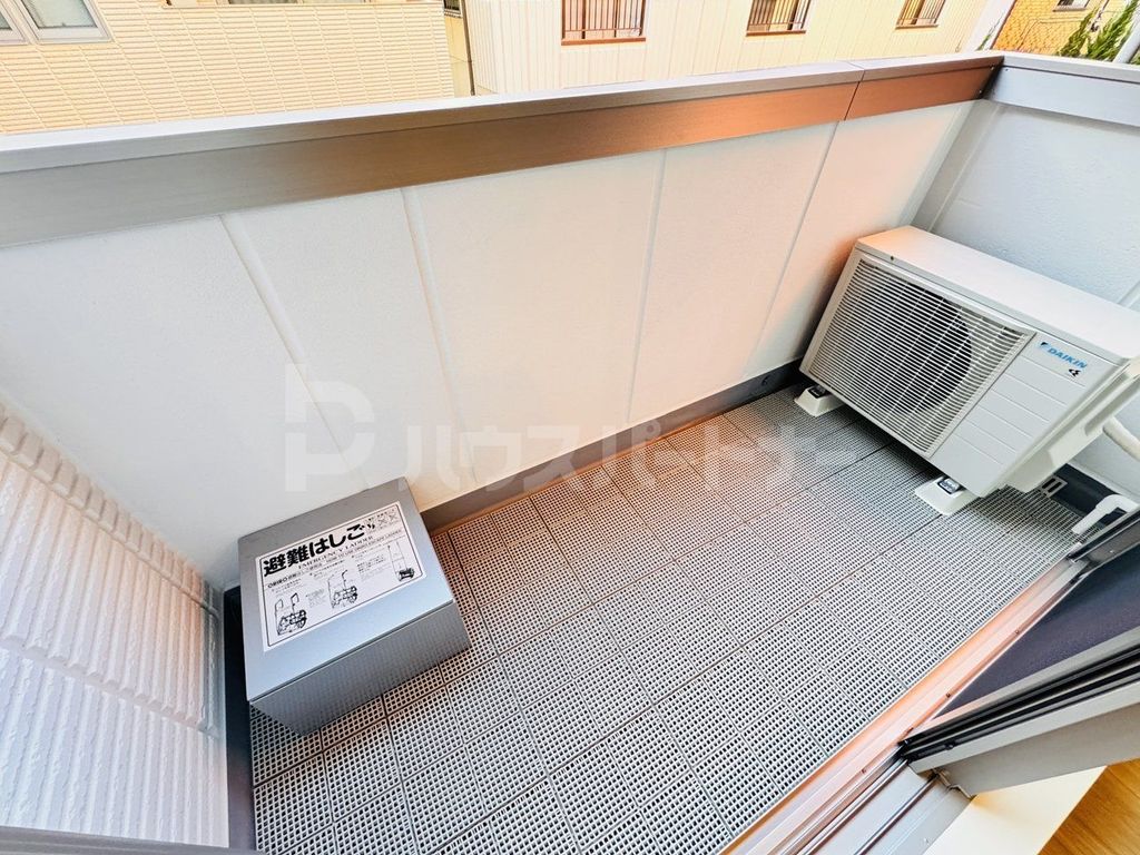 バルコニー　バルコニー