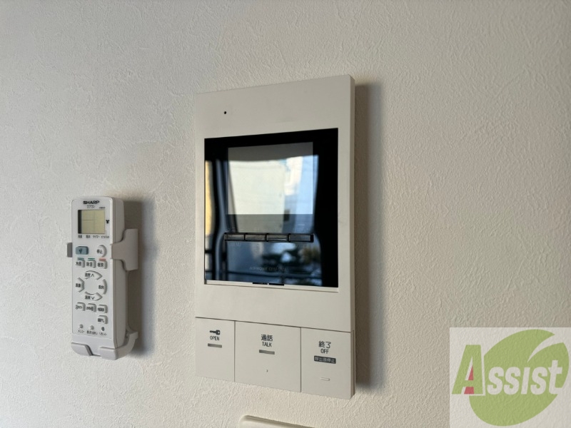 セキュリティ　ＴＶモニター付インターホンです。来客者の顔が見えるので安心！