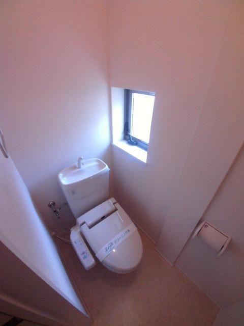 トイレ　温水洗浄便座