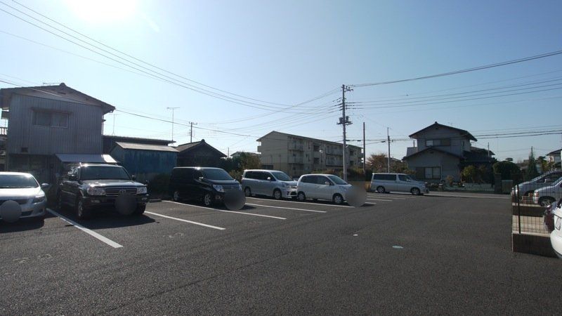 駐車場　駐車場