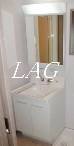 洗面設備　洗面台です。