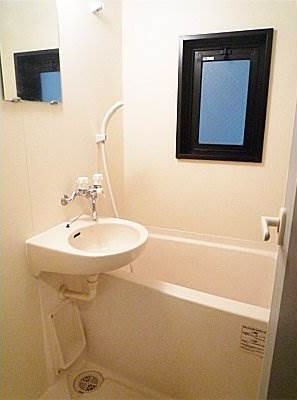 バス・シャワールーム　別号室