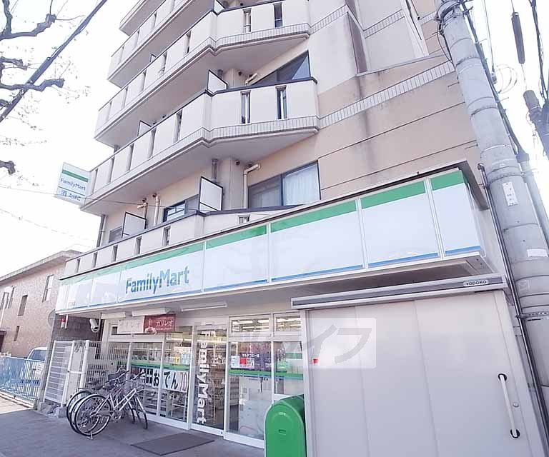 コンビニ　ファミリーマート百万遍店（コンビニ）まで167m