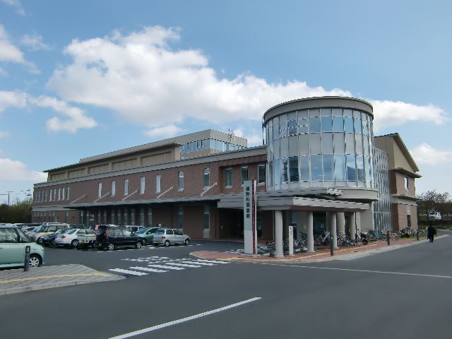 図書館　菰野町図書館（図書館）まで660m