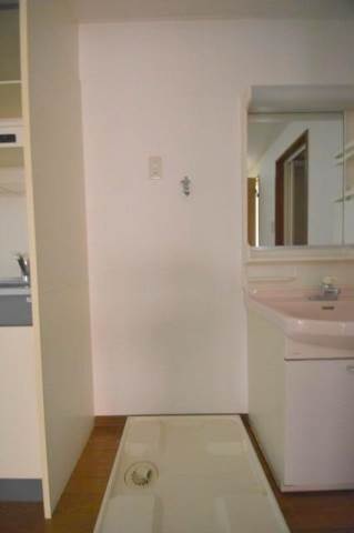 その他　洗濯機は室内に置けます