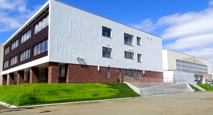 小学校　札幌市立本通小学校（小学校）まで749m