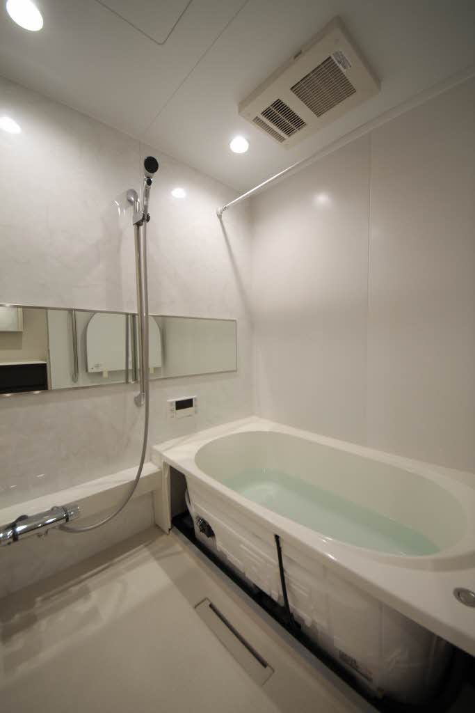 バス・シャワールーム　浴室