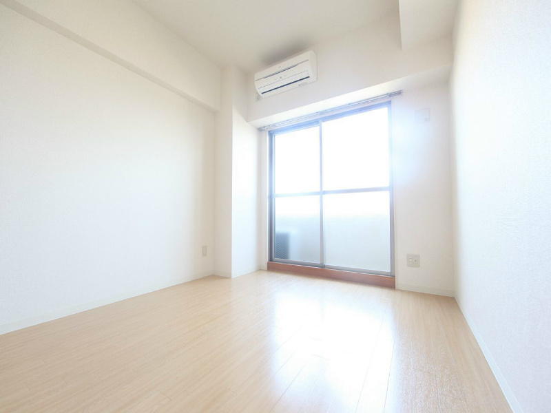 その他部屋・スペース　洋室8帖　エアコン完備