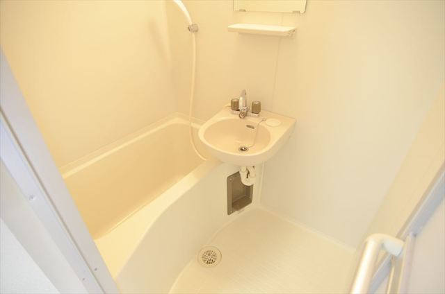 バス・シャワールーム　２点ユニットバス