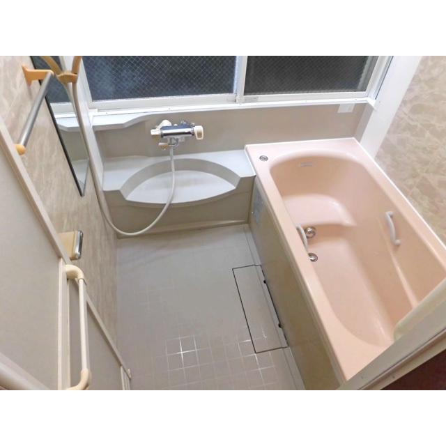 バス・シャワールーム　バス