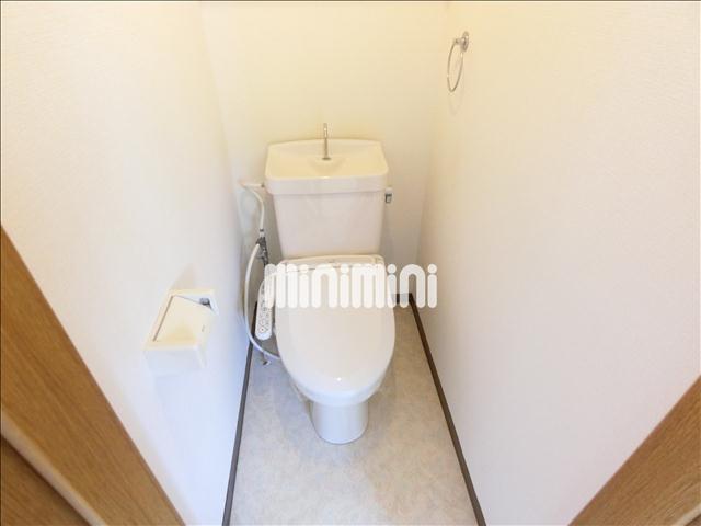 トイレ　清潔感あるトイレです